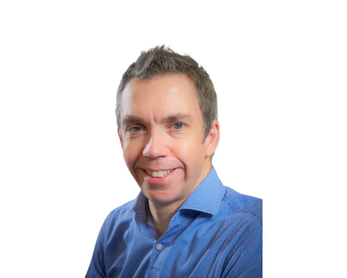 Headshot of Graham Webber